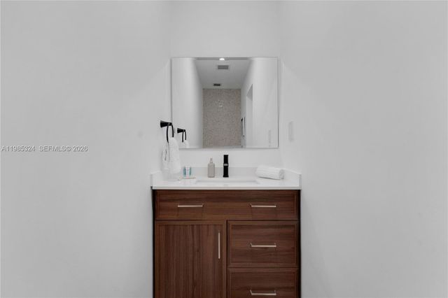 4053 SW 8th Street, Plantation, FL 33317