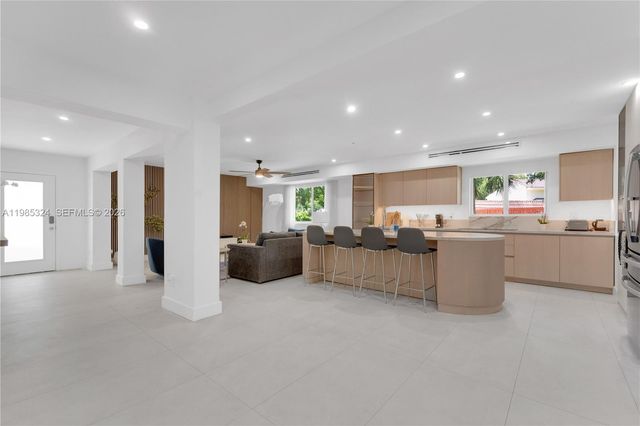 4053 SW 8th Street, Plantation, FL 33317