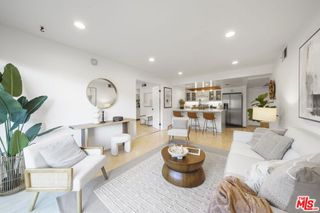 2700 E Cahuenga Boulevard 4121, Los Angeles, CA 90068