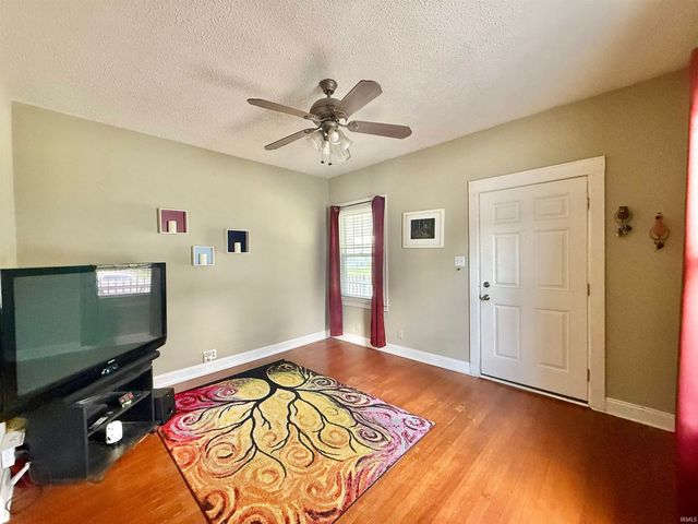 413 E Olmstead Avenue, Evansville, IN 47711