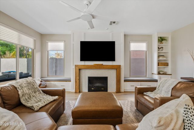 1693 E JADE Place, Chandler, AZ 85286