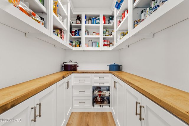 1693 E JADE Place, Chandler, AZ 85286