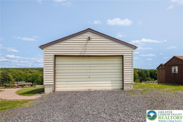 924 Hell Hollow Road, Polk Twp, PA 18058