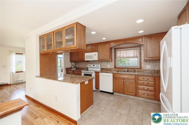 924 Hell Hollow Road, Polk Twp, PA 18058