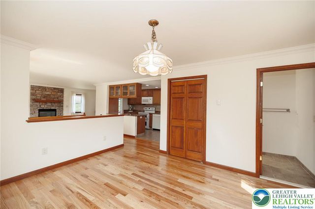 924 Hell Hollow Road, Polk Twp, PA 18058