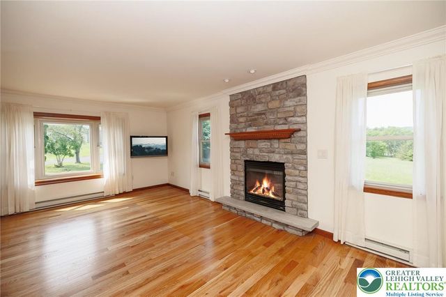 924 Hell Hollow Road, Polk Twp, PA 18058