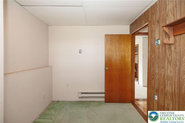 924 Hell Hollow Road, Polk Twp, PA 18058