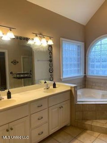 1450 Tara Lane, Terry, MS 39170