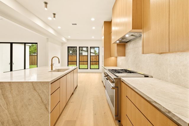 3715 Park Lane, Dallas, TX 75220