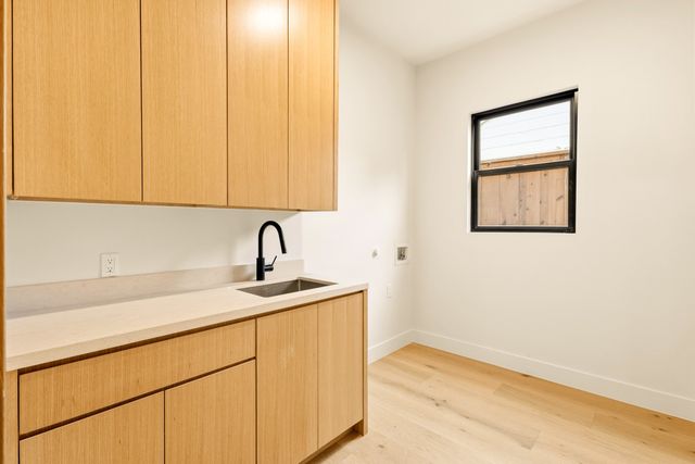 3715 Park Lane, Dallas, TX 75220