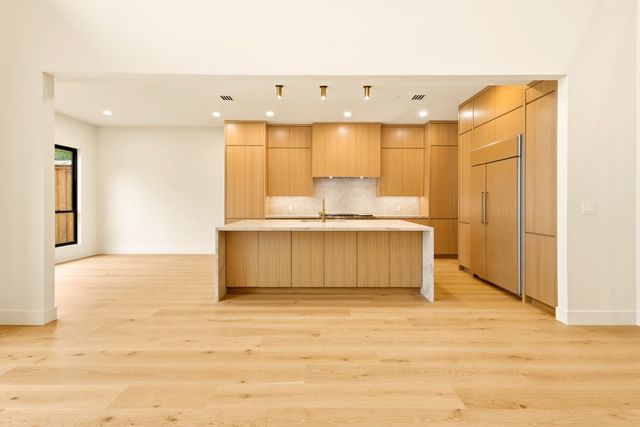 3715 Park Lane, Dallas, TX 75220