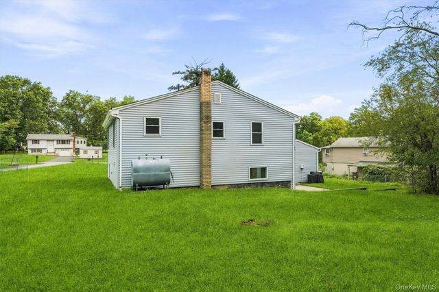 11 Strack Road, Goshen, NY 10924