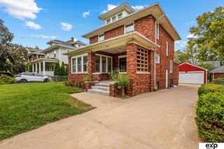 1316 S 33rd Street, Omaha, NE 68105