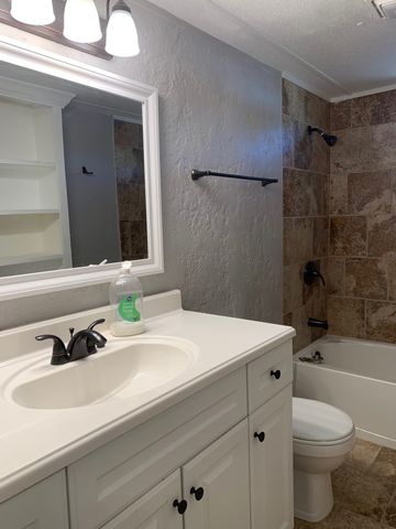 120 Overland Court, Azle, TX 76020