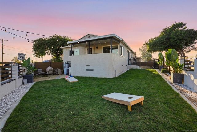 5533 Roswell St, San Diego, CA 92114