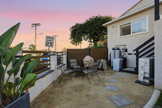 5533 Roswell St, San Diego, CA 92114