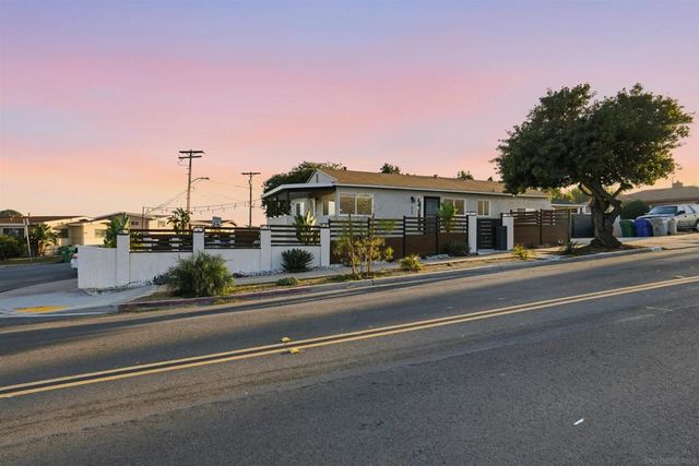 5533 Roswell St, San Diego, CA 92114