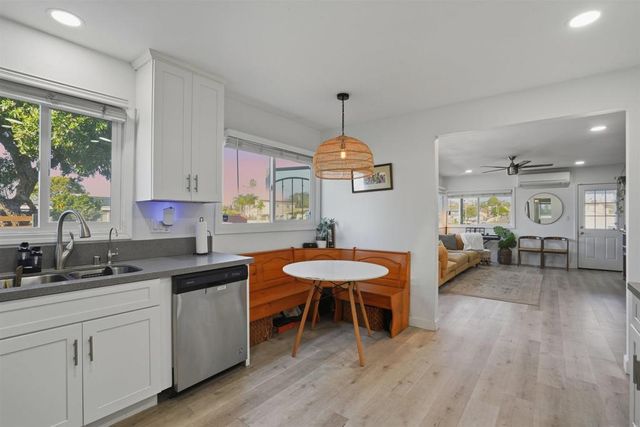 5533 Roswell St, San Diego, CA 92114