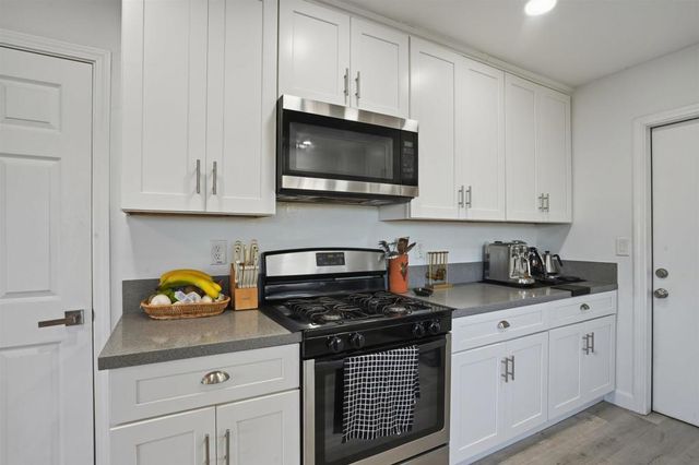 5533 Roswell St, San Diego, CA 92114