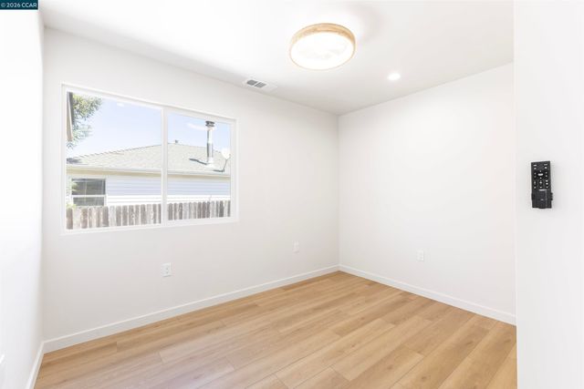 1377 Monterey St, Richmond, CA 94804