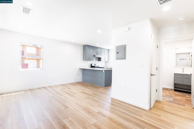 1377 Monterey St, Richmond, CA 94804