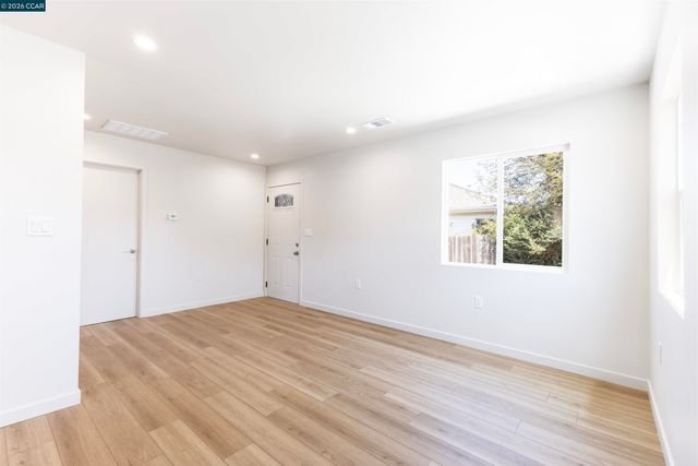 1377 Monterey St, Richmond, CA 94804