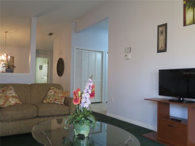 2806 CLUB CORTILE CIRCLE B, Kissimmee, FL 34746