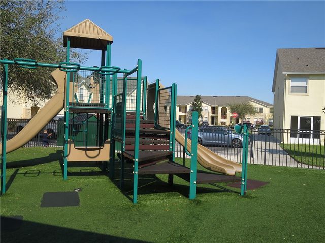 2806 CLUB CORTILE CIRCLE B, Kissimmee, FL 34746