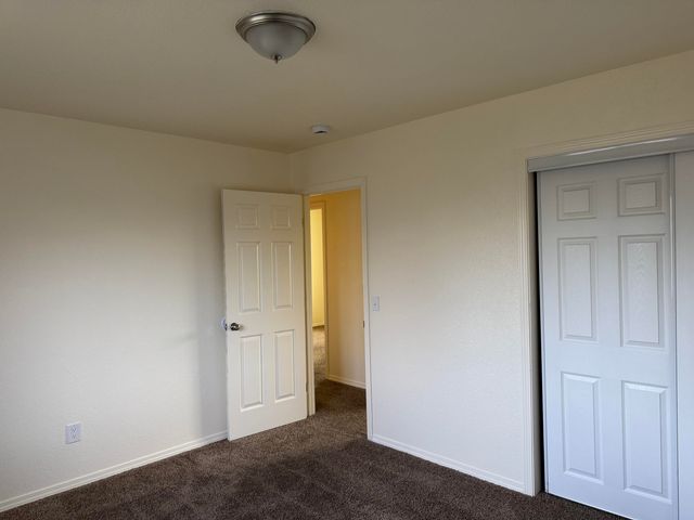 22284 Putnam Avenue, Porterville, CA 93257