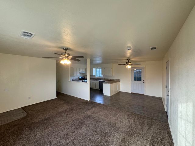 22284 Putnam Avenue, Porterville, CA 93257