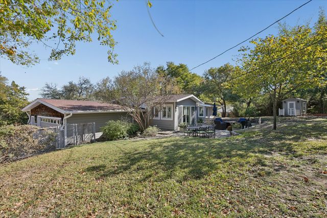 204 Vanshire Road E, Lakeside, TX 76108