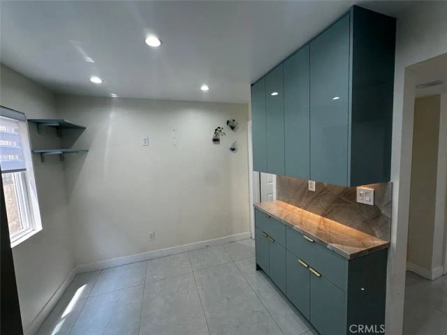 7432 Hazeltine 7, Van Nuys, CA 91405