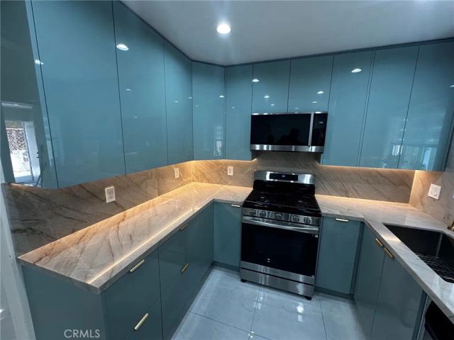 7432 Hazeltine 7, Van Nuys, CA 91405