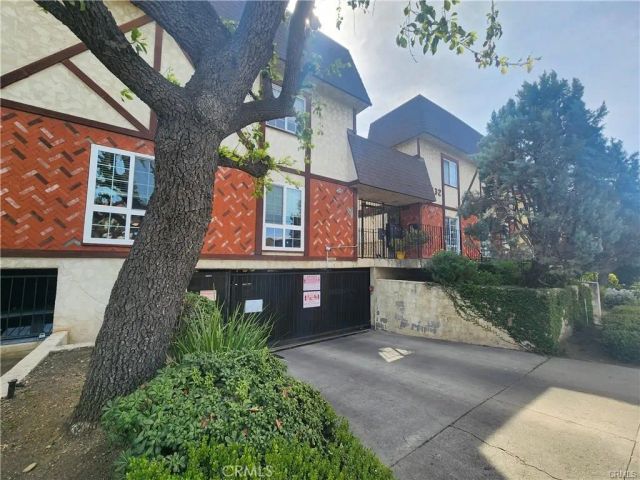 7432 Hazeltine 7, Van Nuys, CA 91405