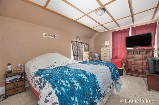 231 E Lincoln Avenue, Ionia, MI 48846