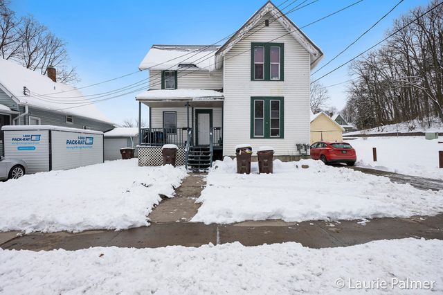231 E Lincoln Avenue, Ionia, MI 48846