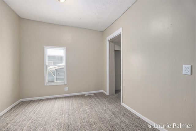 231 E Lincoln Avenue, Ionia, MI 48846