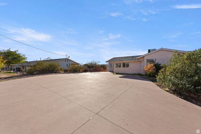 711 E SCENIC DR, Washington, UT 84780