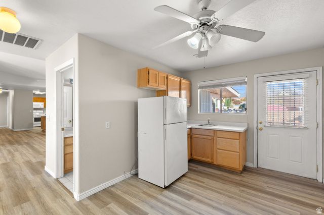 711 E SCENIC DR, Washington, UT 84780