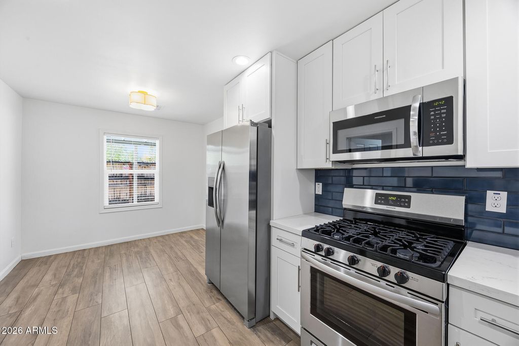 Image 16 of property listing at 1005 E MARIPOSA Street, Phoenix, AZ 85014