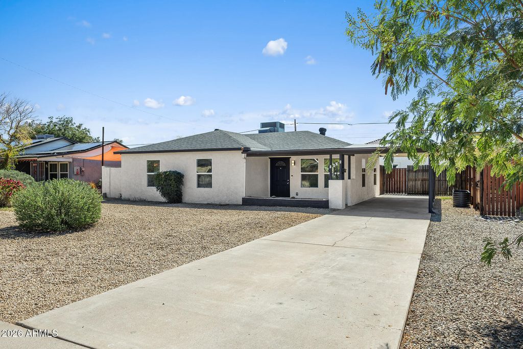 Image 2 of property listing at 1005 E MARIPOSA Street, Phoenix, AZ 85014