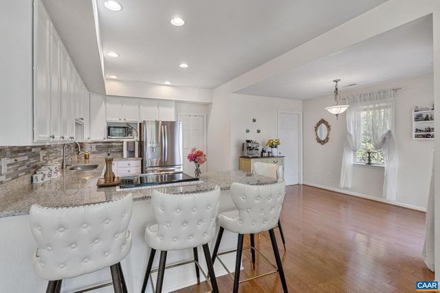 1365 AMBER RIDGE RD, Charlottesville, VA 22901