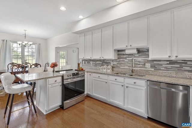 1365 AMBER RIDGE RD, Charlottesville, VA 22901