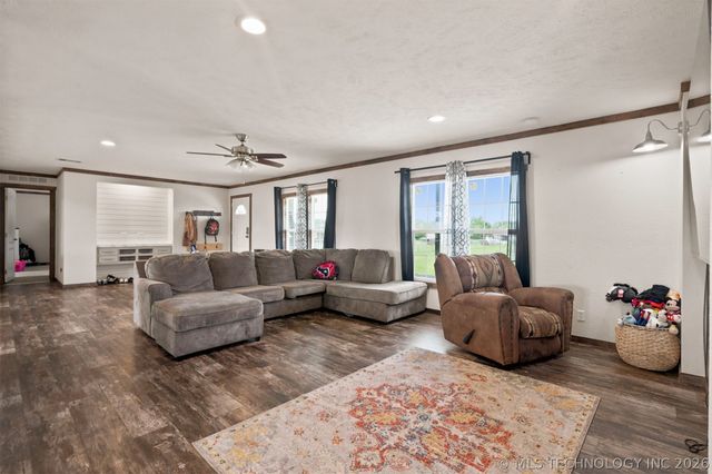 17762 Harreld Road, Beggs, OK 74421