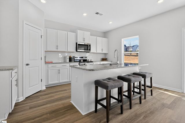 13 Torwood Street, Fountain Inn, SC 29644