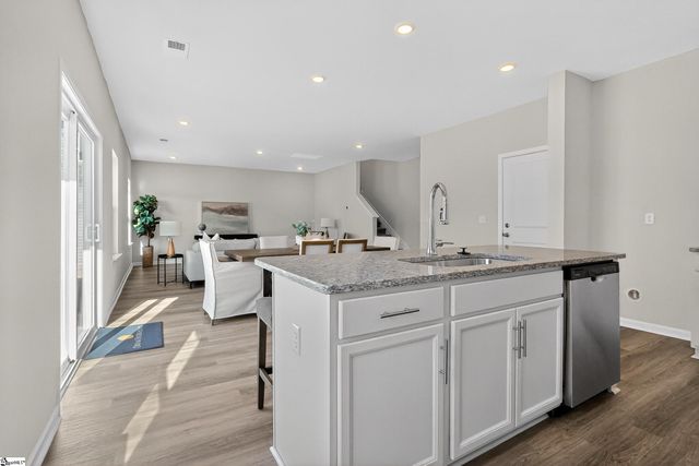 13 Torwood Street, Fountain Inn, SC 29644