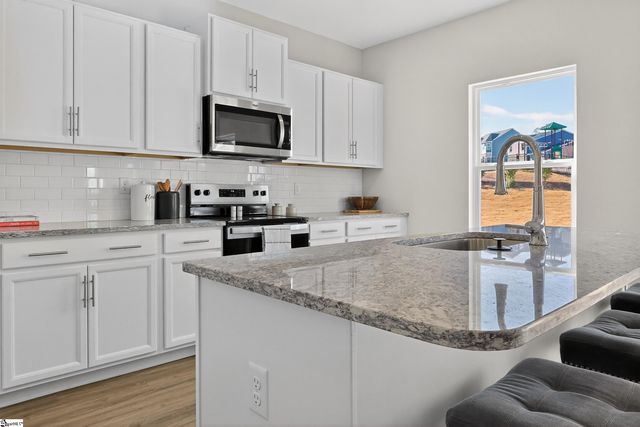 13 Torwood Street, Fountain Inn, SC 29644