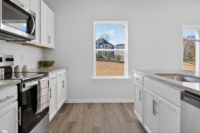 13 Torwood Street, Fountain Inn, SC 29644