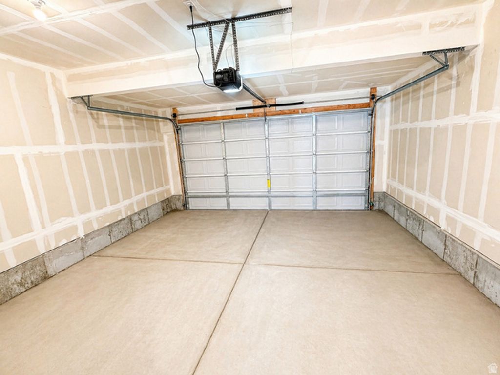 Image 17 of property listing at 6891 W SOUTH JORDAN PKWY #329, South Jordan, UT 84009