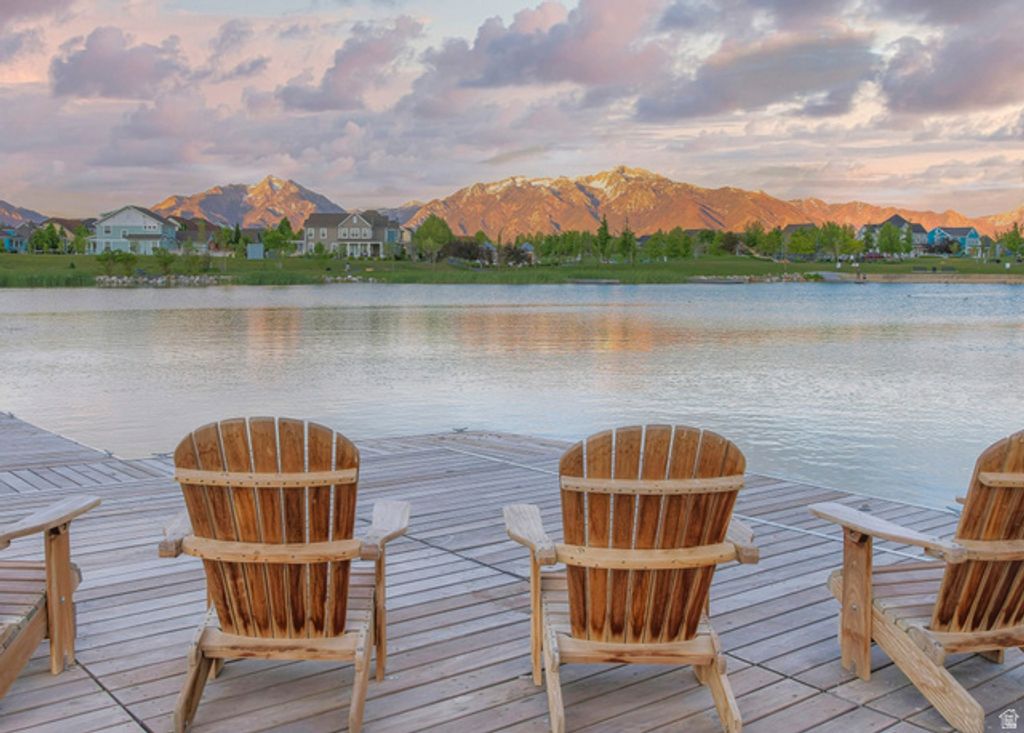 Image 29 of property listing at 6891 W SOUTH JORDAN PKWY #329, South Jordan, UT 84009